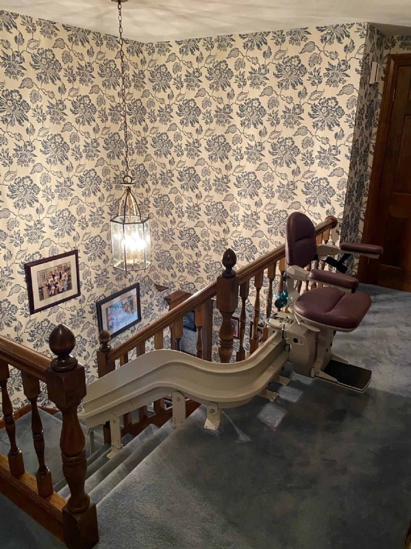 Bruno-curved-stairlift-install-in-home-in-Connecticut-by-Lifeway-Mobility.jpg