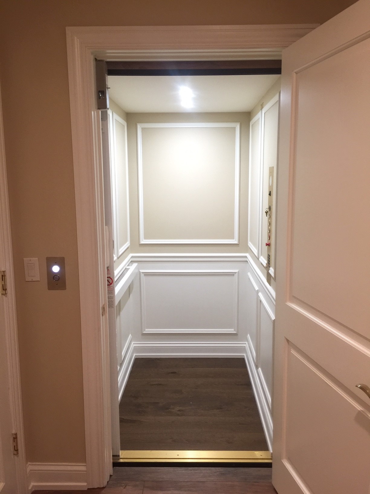 Home elevator installed in Park Ridge, IL by Lifeway Mobility